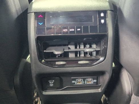 Used 2024 Jeep Grand Cherokee L Laredo AWD/4WD image 20