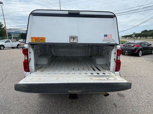 Used 2022 Chevrolet Silverado 2500 W/T w/ WT Fleet Convenience Package AWD/4WD image 5