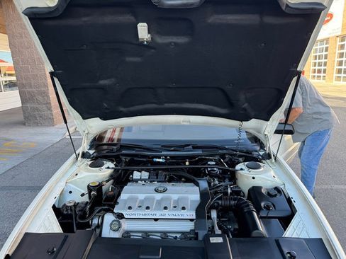 Used 1993 Cadillac Allante image 19