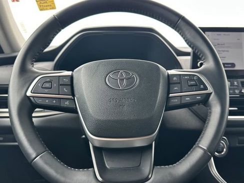 Certified 2025 Toyota Grand Highlander AWD image 29