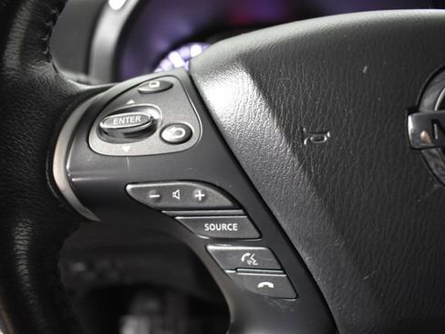 Used 2015 Nissan Pathfinder SL AWD/4WD image 16