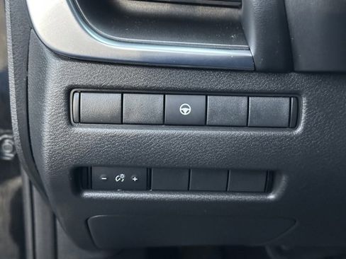 Certified 2021 Nissan Rogue SV image 22