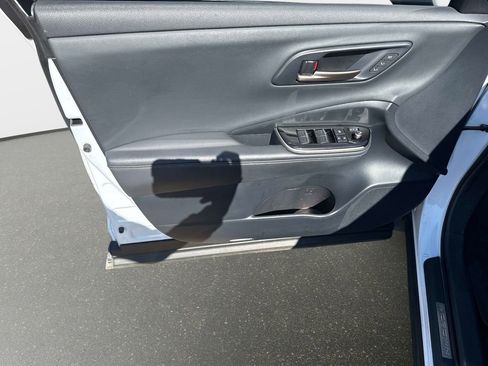 Used 2024 Toyota Crown Limited image 16