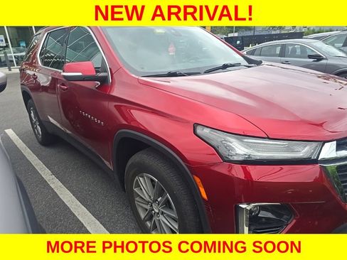 Used 2023 Chevrolet Traverse LT AWD/4WD image 2