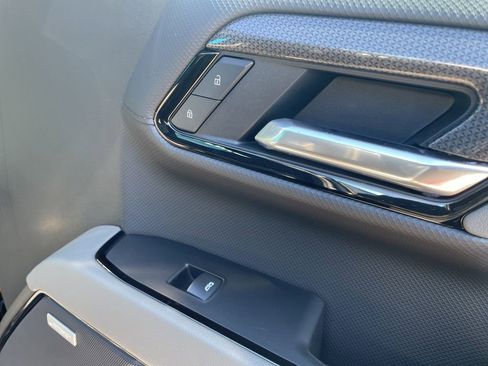 Used 2025 Chevrolet Silverado 1500 ZR2 w/ Technology Package image 31