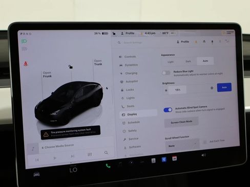 Used 2023 Tesla Model Y Performance AWD/4WD image 35