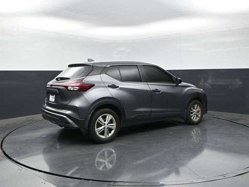 Used 2024 Nissan Kicks S FWD image 7