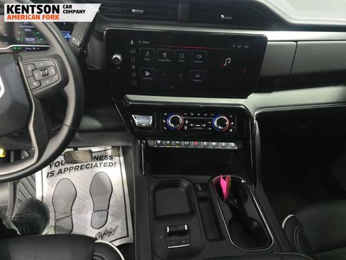 Used 2025 GMC Sierra 2500 AT4X w/ AT4X AEV Edition AWD/4WD image 11