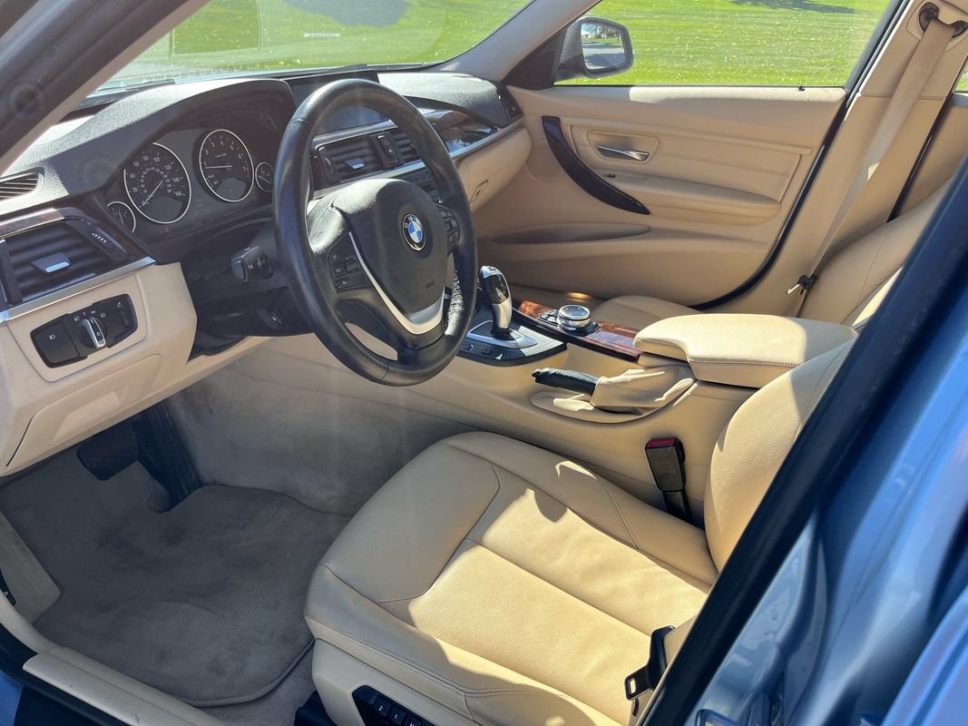 Used 2014 BMW 328i xDrive Sedan AWD/4WD image 9