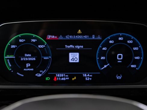 Used 2021 Audi e-tron Prestige w/ Prestige Package image 33