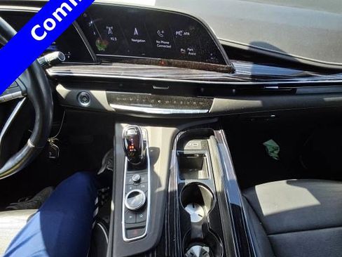Used 2022 Cadillac Escalade Sport RWD image 4