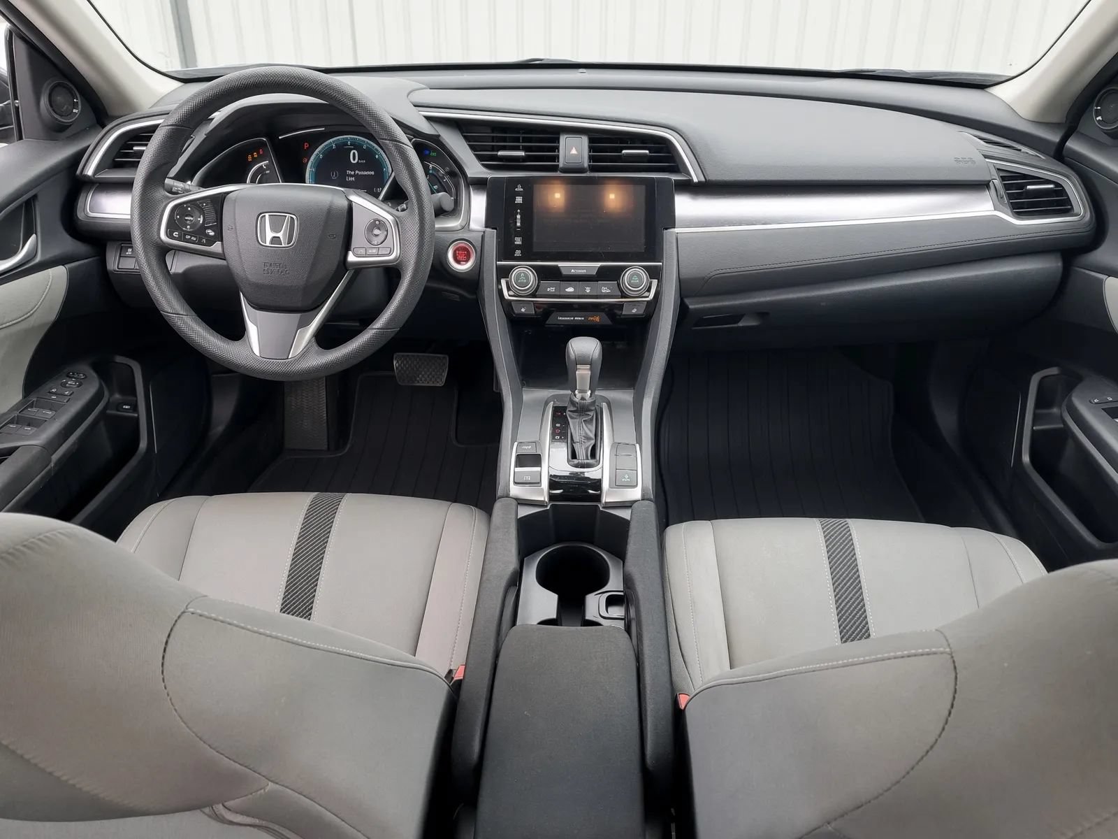 Used 2017 Honda Civic EX-T image 9