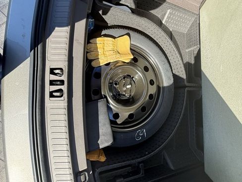 Used 2023 Lincoln Nautilus Reserve w/ Equipment Group 201A image 14