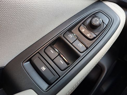 Used 2021 Subaru Forester Premium image 25