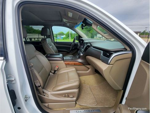 Used 2016 Chevrolet Suburban LTZ RWD image 34