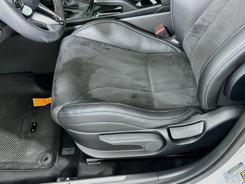 Certified 2023 Hyundai Elantra N FWD image 20