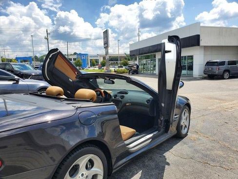 Used 2005 Mercedes-Benz SL 600 image 11