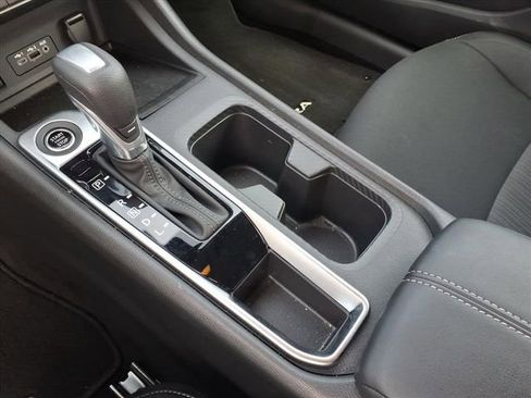 Certified 2025 Nissan Sentra SV image 16