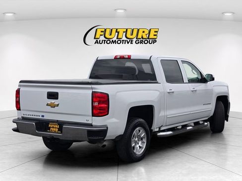 Used 2018 Chevrolet Silverado 1500 LT w/ LT Eassist Package RWD image 4