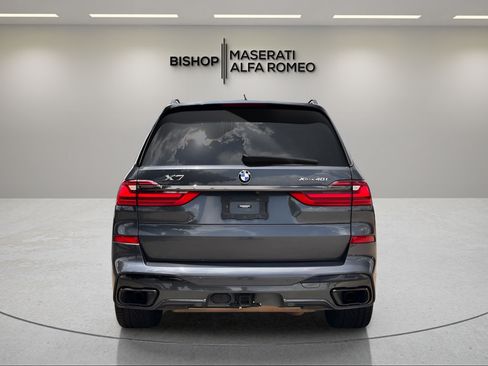 Used 2022 BMW X7 xDrive40i w/ M Sport Package AWD/4WD image 4