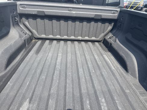 Used 2024 Chevrolet Colorado Trail Boss w/ Advanced Trailering Package AWD/4WD image 7