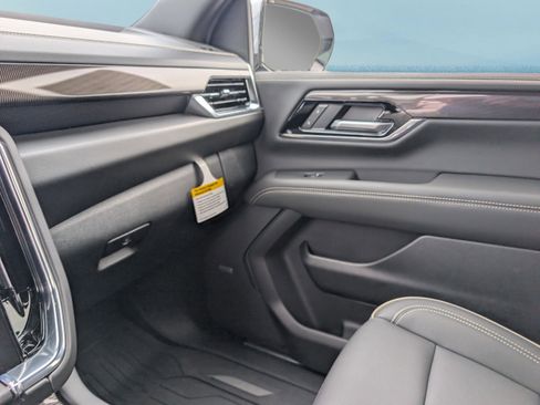 New 2026 GMC Yukon XL Elevation w/ LPO, Floor Liner Package image 30