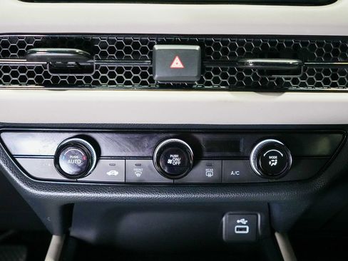 Used 2023 Honda HR-V LX image 14