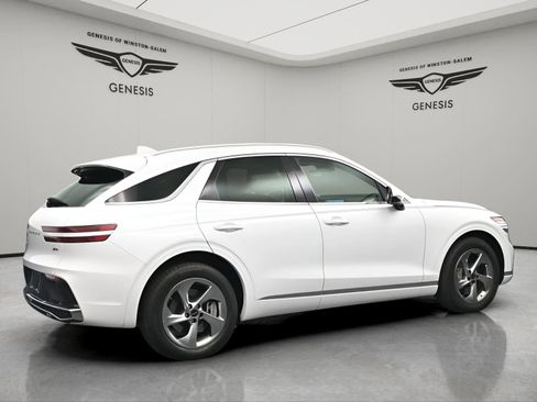 Used 2026 Genesis GV70 2.5T AWD/4WD image 4