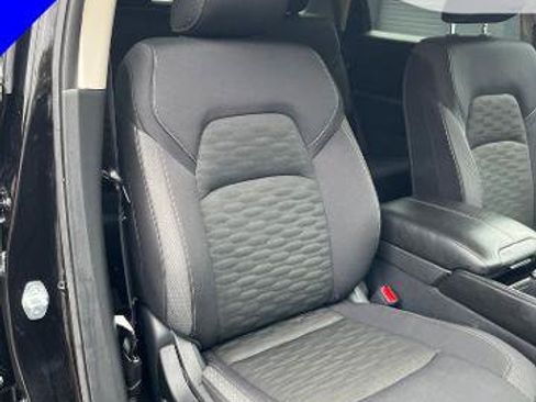 Certified 2025 Nissan Pathfinder SV AWD/4WD image 25