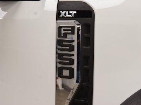 Used 2024 Ford F550 4x4 Crew Cab Super Duty w/ XLT Value Package image 9