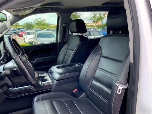 Used 2016 GMC Sierra 1500 Denali w/ Enhanced Driver Alert Package AWD/4WD image 21