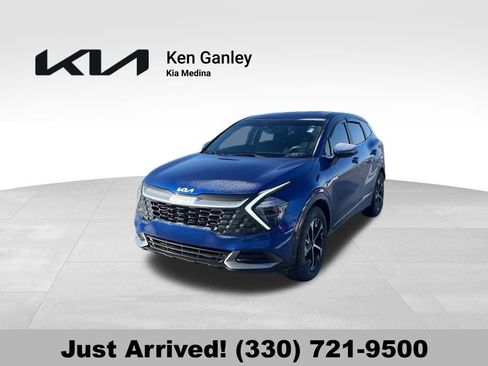 Certified 2025 Kia Sportage EX image 1