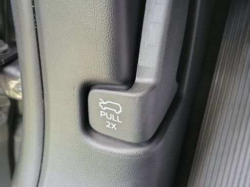 Used 2025 Ford Explorer Active RWD image 29