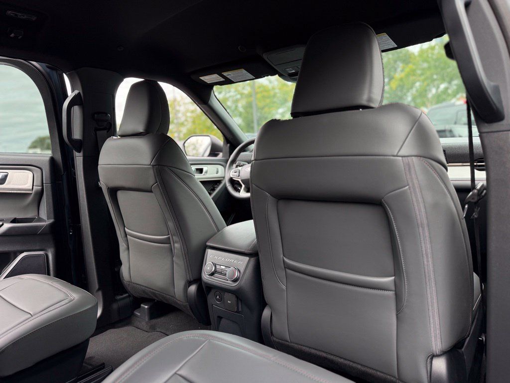 New 2027 Ford Explorer Active w/ Active Comfort Package AWD/4WD image 18