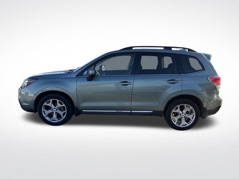 Used 2017 Subaru Forester 2.5i Touring image 3