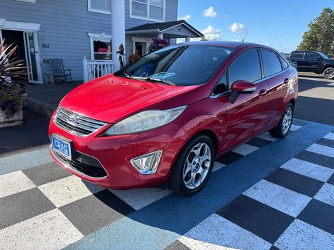 Used 2011 Ford Fiesta SEL w/ 301A Rapid Spec Order Code FWD image 2