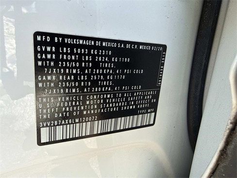 Used 2020 Volkswagen Tiguan SEL image 30