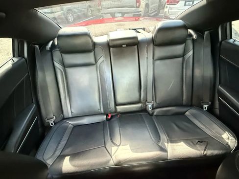 Used 2017 Dodge Charger SXT w/ AWD Plus Group image 30