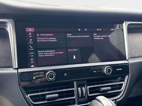 Used 2022 Porsche Macan GTS image 44