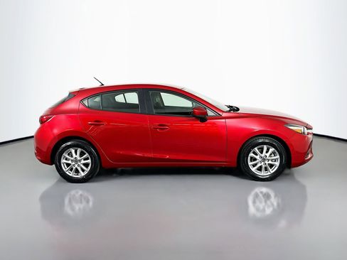 Used 2018 MAZDA MAZDA3 Sport FWD image 8