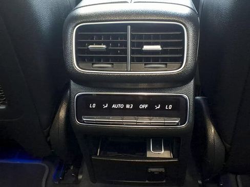 Used 2021 Mercedes-Benz GLE 450 4MATIC image 33