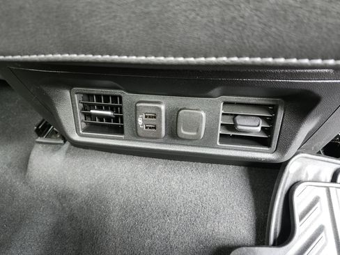 Used 2021 Chevrolet Silverado 1500 RST w/ Bed Protection Package image 21