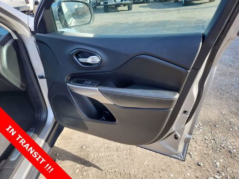 Certified 2019 Jeep Cherokee Limited image 22