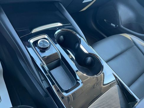 Used 2025 Buick Envision Preferred image 40