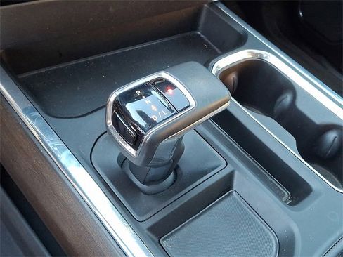 Used 2024 Chevrolet Silverado 1500 High Country w/ High Country Premium Package image 12