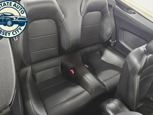 Used 2020 Ford Mustang GT Premium RWD image 5