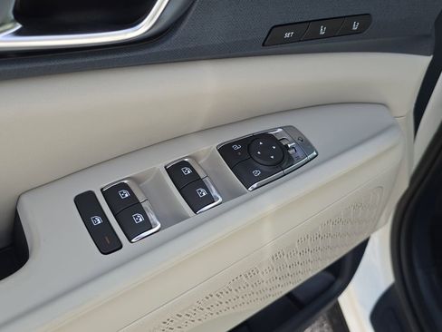 New 2026 Kia Carnival SX image 21