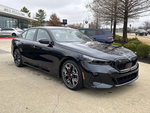 New 2026 BMW 540i xDrive w/ M Sport Package image 6