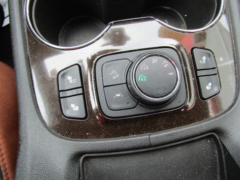 Used 2020 GMC Acadia AT4 w/ Driver Alert Package II AWD/4WD image 20