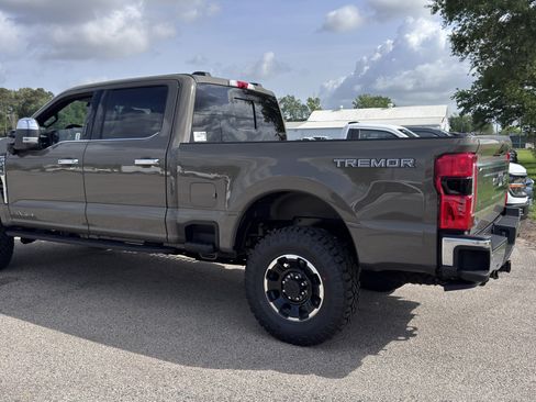 New 2026 Ford F250 King Ranch w/ Tremor Off-Road Package AWD/4WD image 5